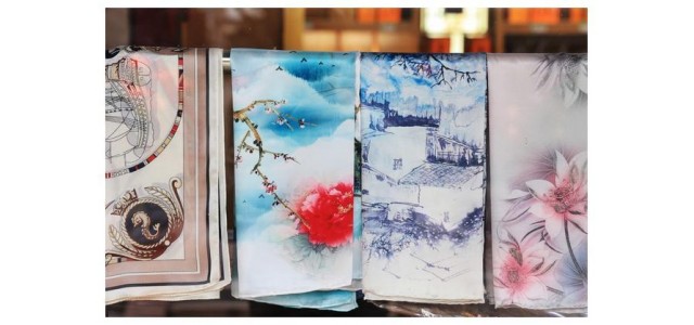 中國第一個(gè)獲世界大獎的民族品牌——輯里絲，被譽(yù)為“絲綢之王”
